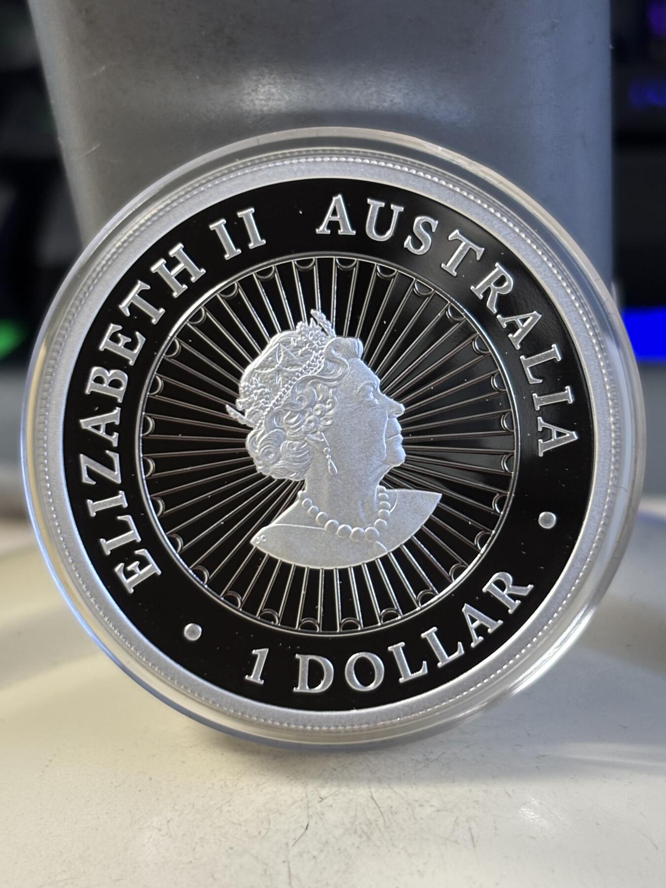 第195期拍卖 澳大利亚2022年南大陆3澳洲鸟类镶嵌蓝色云母1盎司银币，999银，发行5000枚