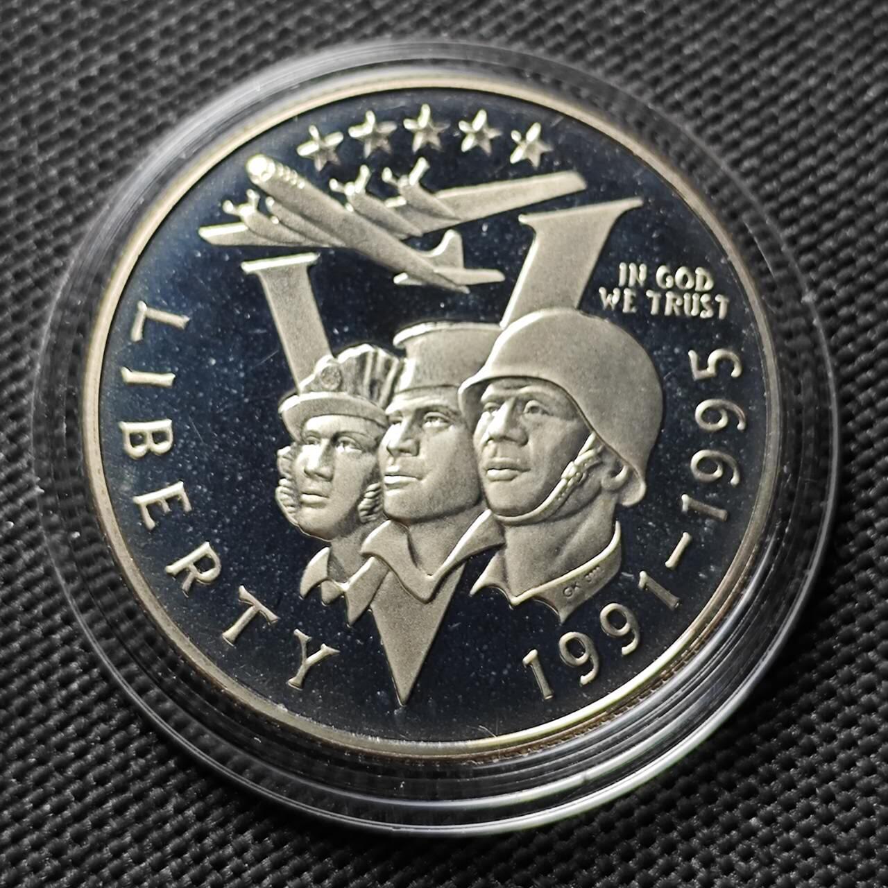 KK钱币收藏小铺   套币专场 2月预留时间 周末发货  美国 1995年二战胜利50年50美分精制纪念币