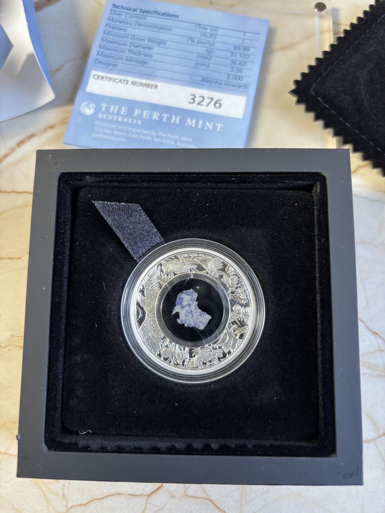 第195期拍卖 澳大利亚2022年南大陆3澳洲鸟类镶嵌蓝色云母1盎司银币，999银，发行5000枚