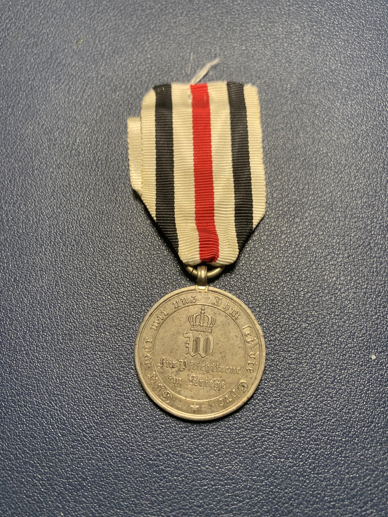 欢度清明，直接出价就行，这场不读秒到点直接结拍。 普鲁士王国普法战争奖章民事版，稀少