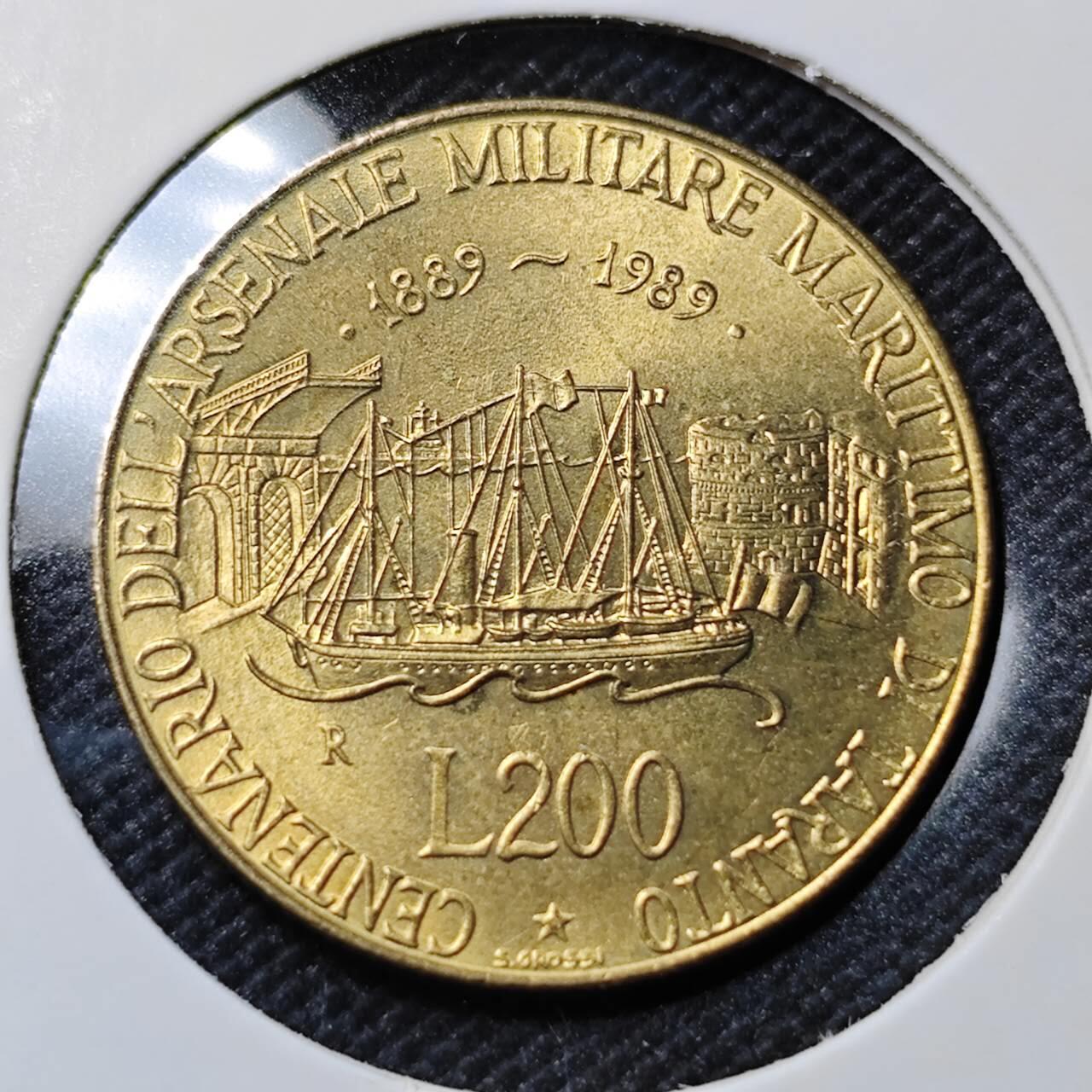 KK钱币收藏小铺   套币专场 2月预留时间 周末发货  意大利200里拉纪念币