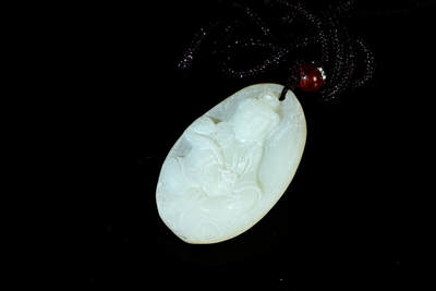 上海都达杂项专场五十八【全场包邮】  - 天然和田玉精雕《持莲观音》挂件93-52