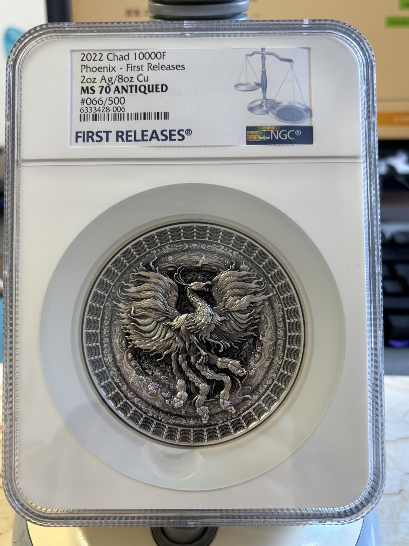 第195期拍卖 乍得2022年曼荼罗艺术系列凤凰2盎司高浮雕银铜纪念币NGC-MS70首，金属:999银+铜，重量:2盎司银+8盎司，发行：500枚