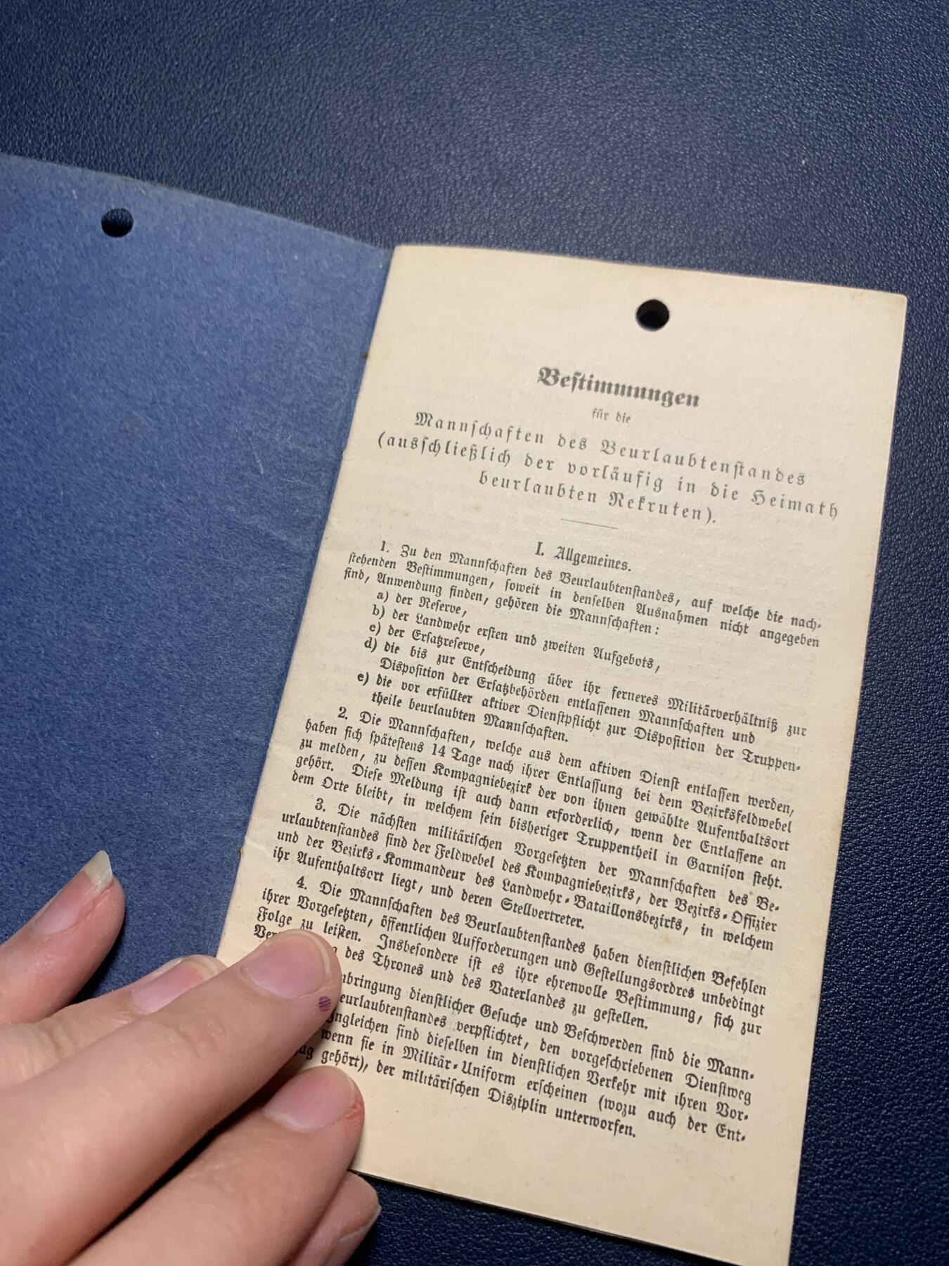 欢度清明，直接出价就行，这场不读秒到点直接结拍。 帝德军旅登记证件一本