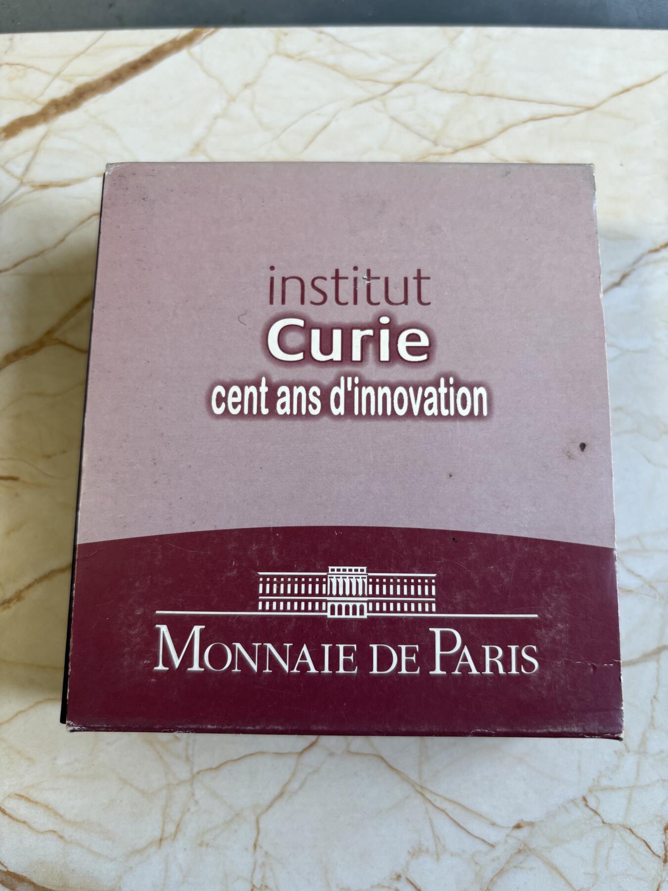 第195期拍卖 法国2009年居里夫人研究所100周年5盎司加厚银币，950银，163.8克，发行500枚