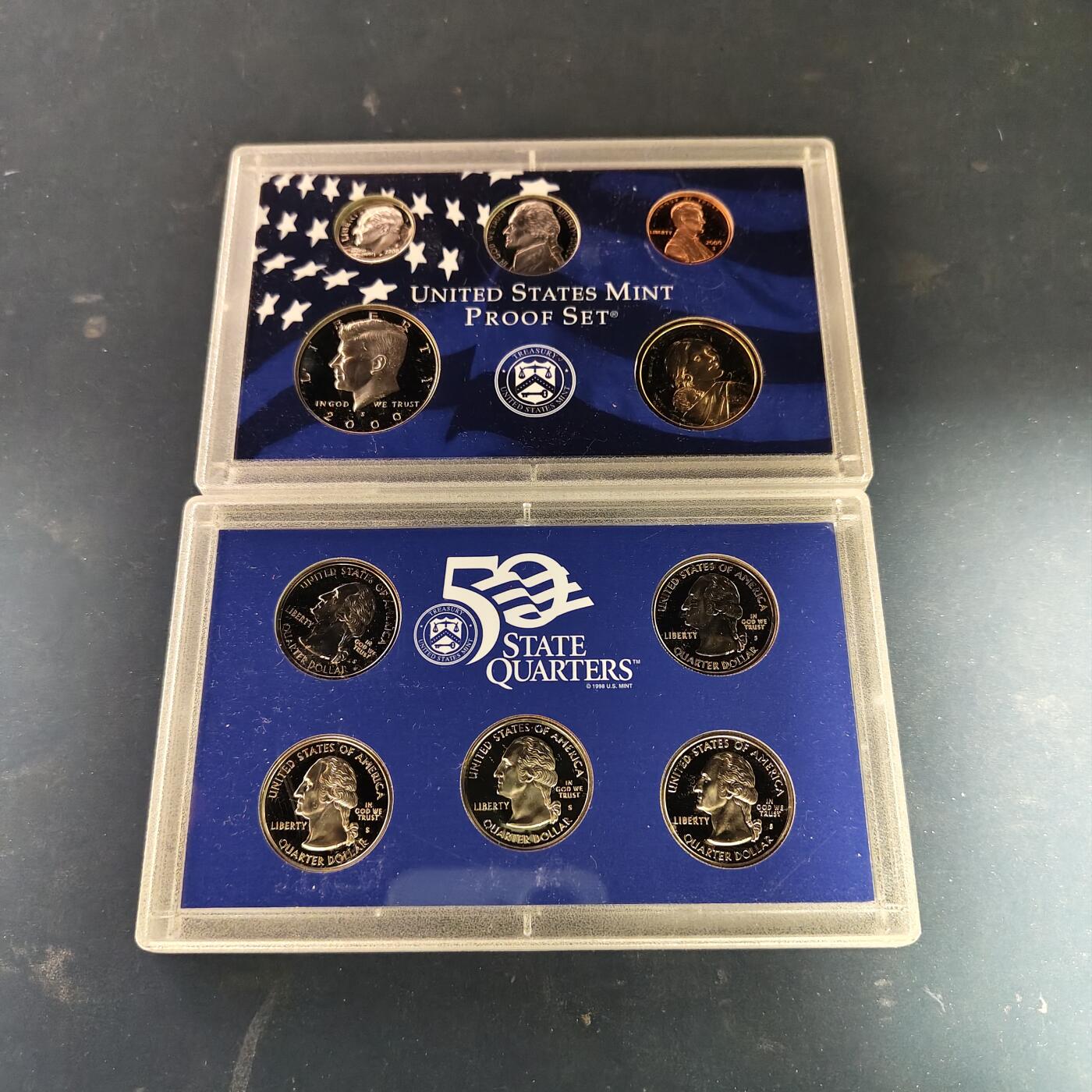 【全场包邮】纯粹捡漏拍515场 美国2000年官方封装精制套币（流通币一盒+州币一盒）-盒证全