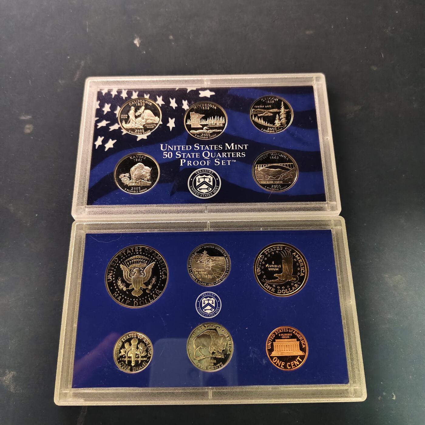 【全场包邮】纯粹捡漏拍515场 美国2005年官方封装精制套币（流通币一盒+州币一盒）-盒证全