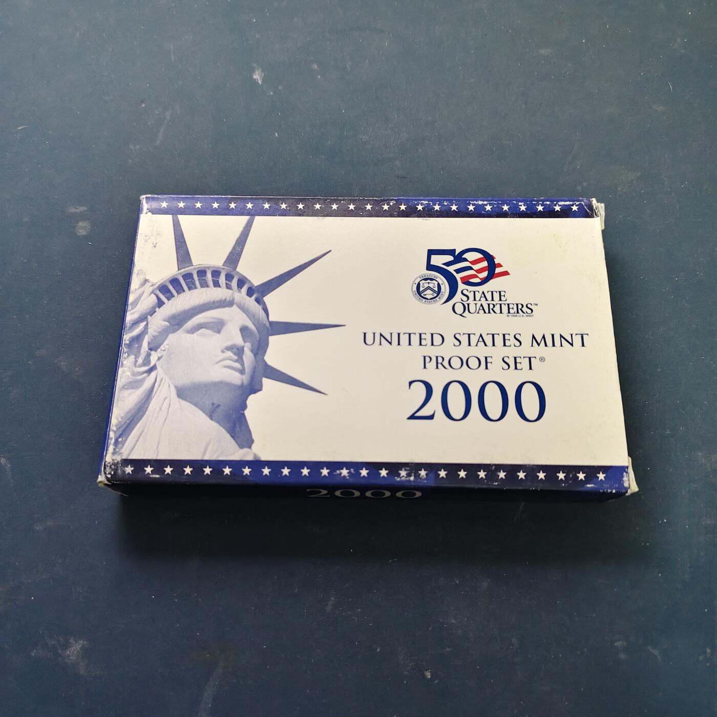 【全场包邮】纯粹捡漏拍515场 美国2000年官方封装精制套币（流通币一盒+州币一盒）-盒证全