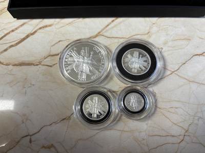 第195期拍卖 - 英国2011年不列颠女神系列精制纪念银币4枚全套，32.45克/16.22克/8.11克/3.24克，有氧化，958银