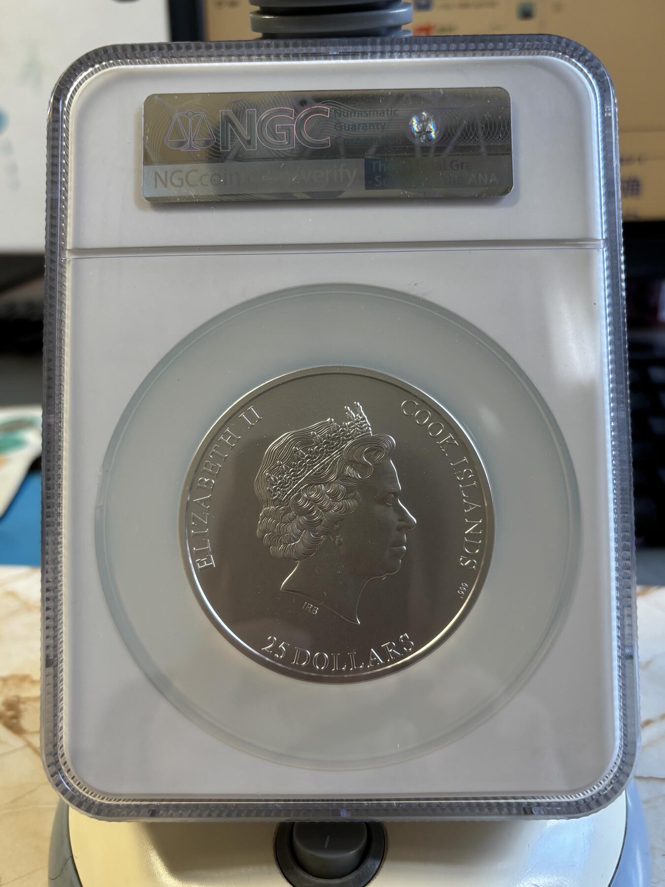 第195期拍卖 库克2021年七大山峰厄尔布鲁士峰5盎司银币NGC-MS70首，999银，发行777枚