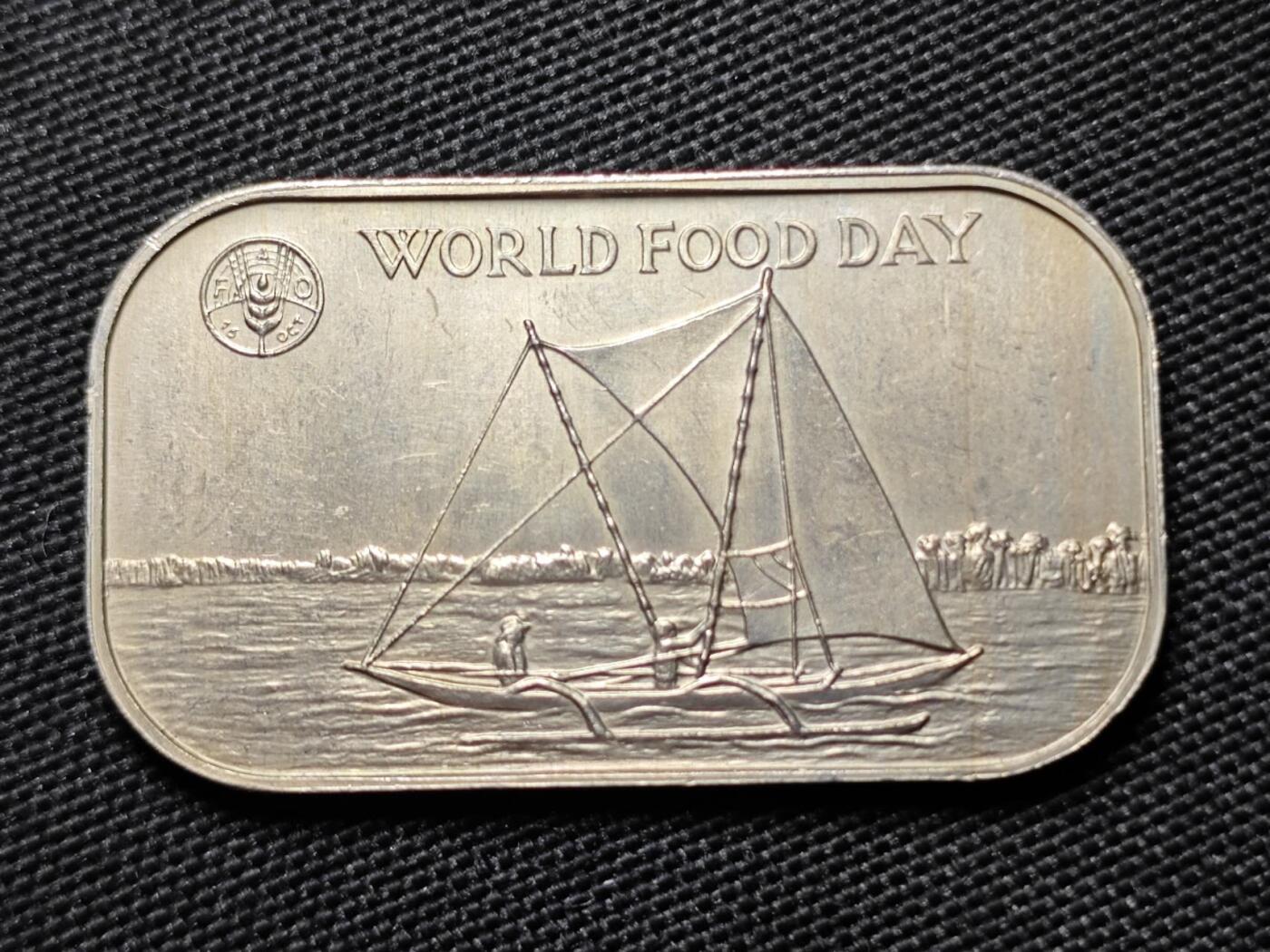 KK钱币收藏小铺   套币专场 2月预留时间 周末发货  1981汤加FAO饼干币