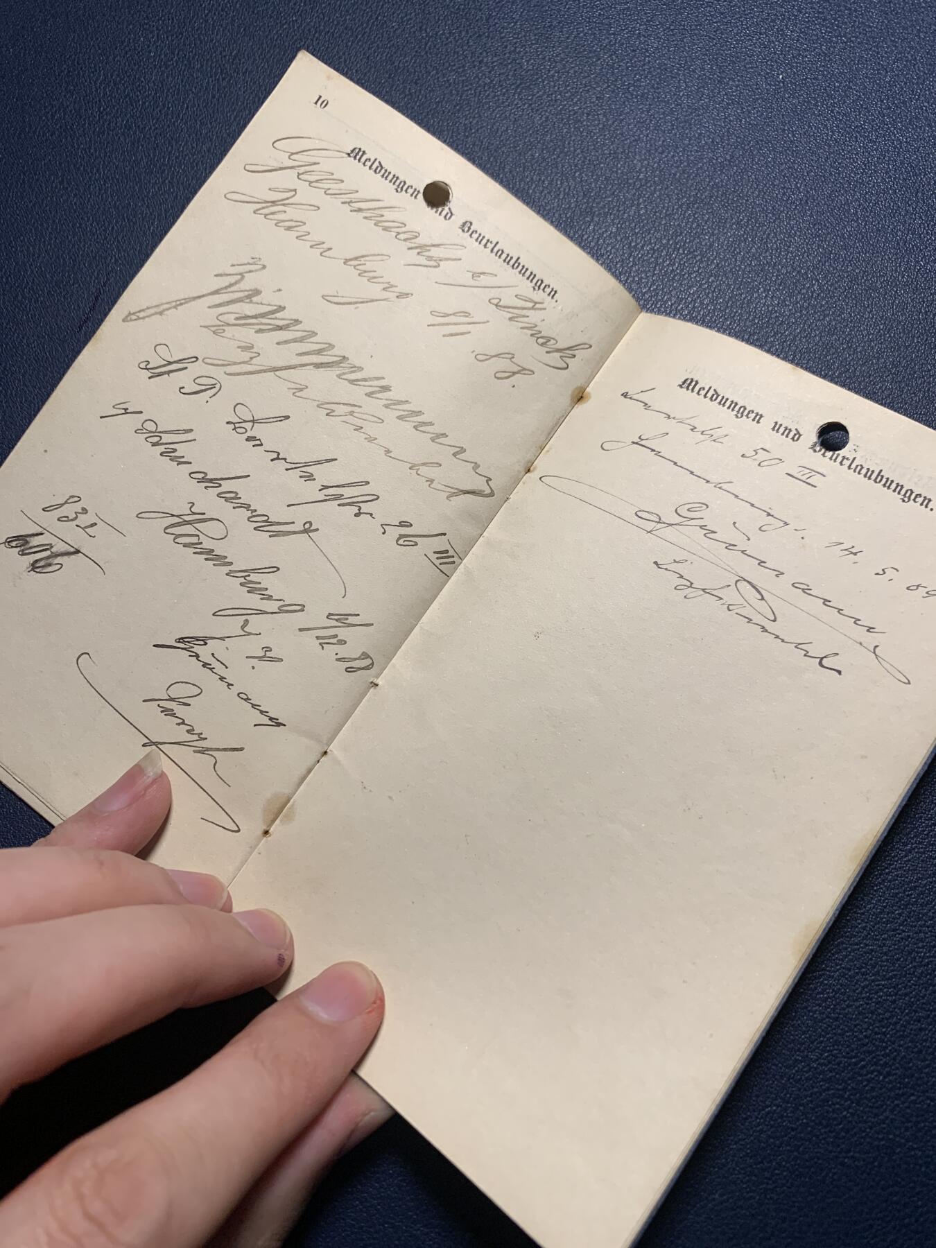 欢度清明，直接出价就行，这场不读秒到点直接结拍。 帝德军旅登记证件一本