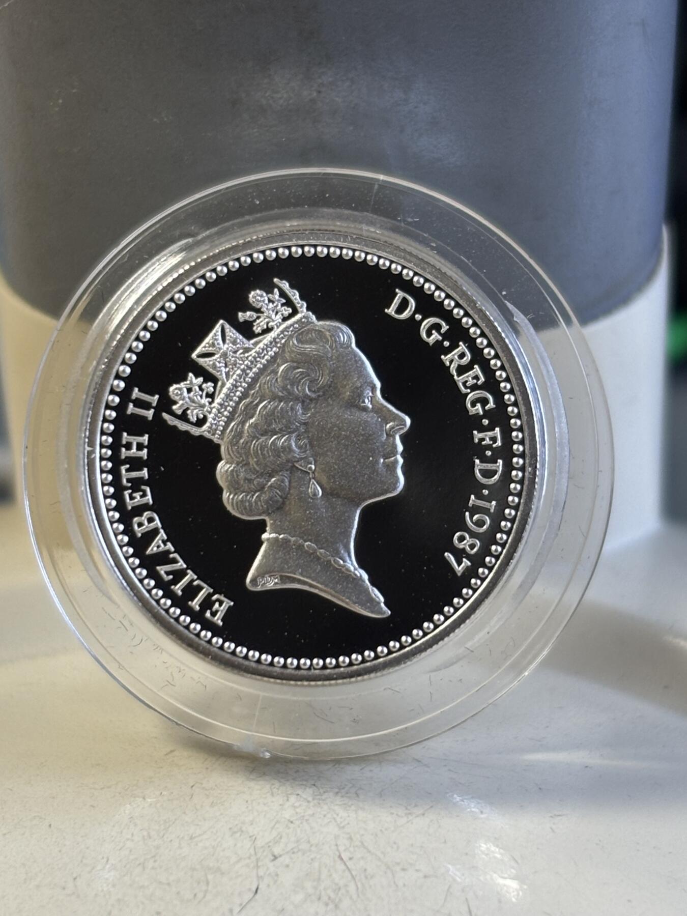 第195期拍卖 英国1984-1987年1英镑精制加厚纪念银币4枚全套，925银，19克*4，发行10000枚