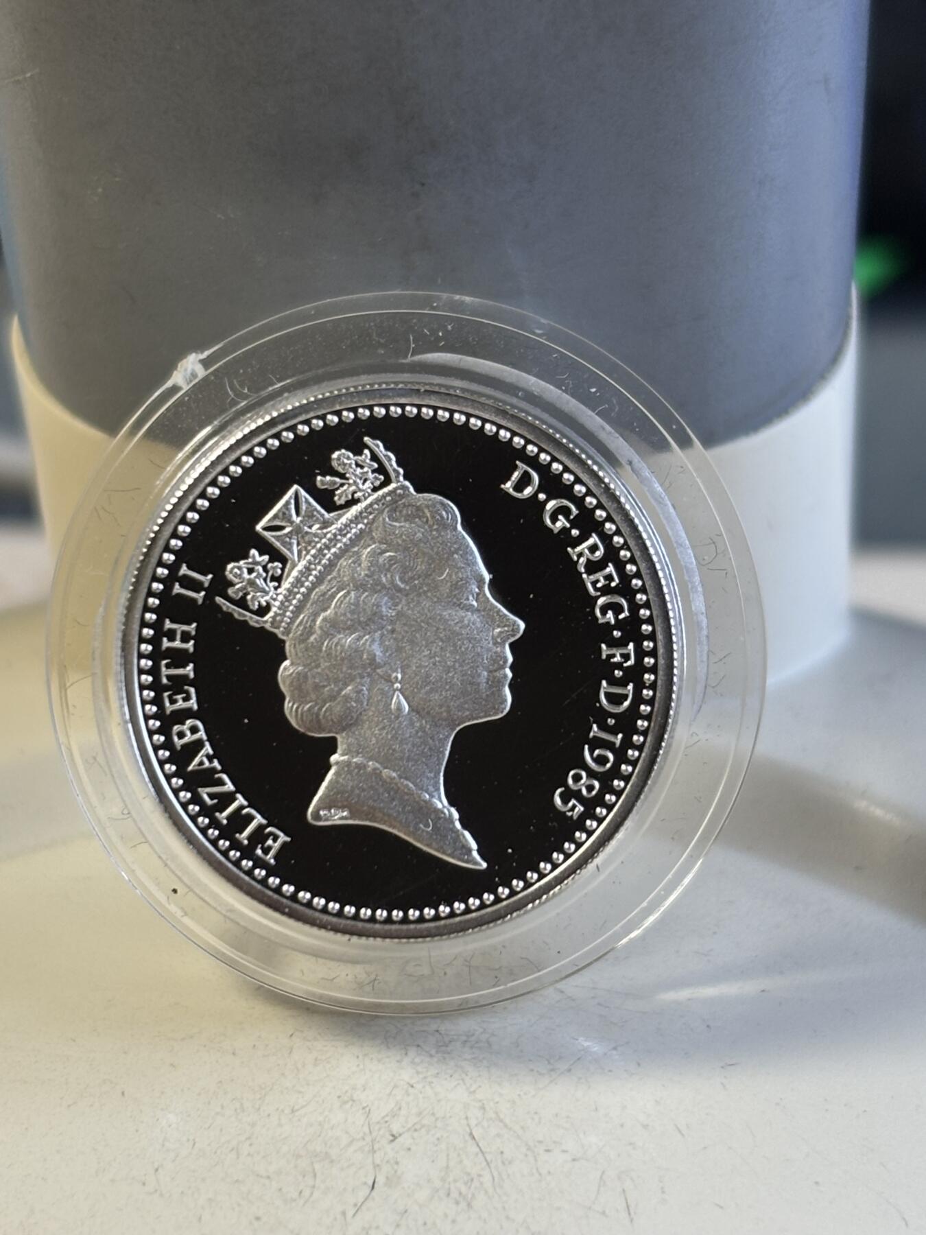 第195期拍卖 英国1984-1987年1英镑精制加厚纪念银币4枚全套，925银，19克*4，发行10000枚