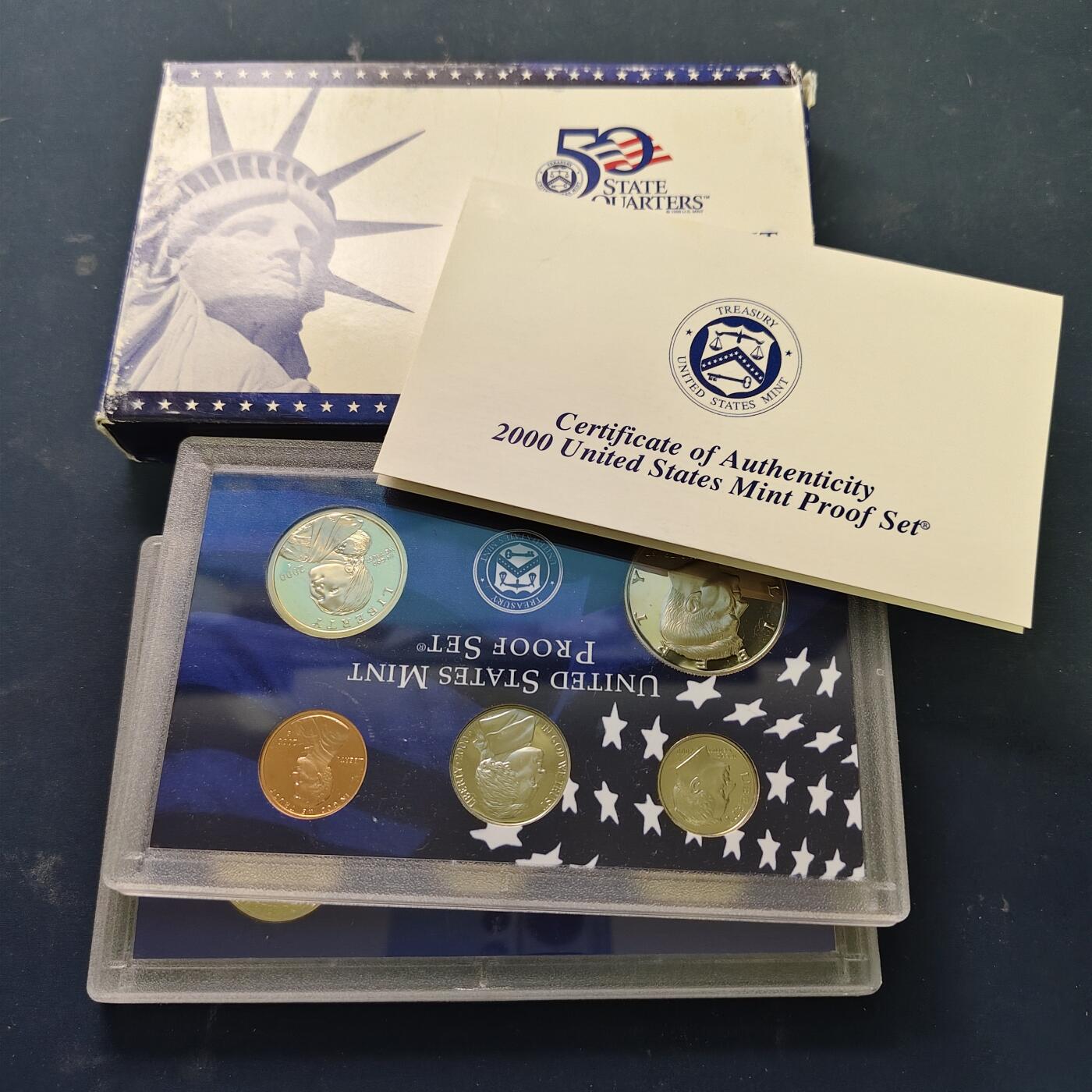 【全场包邮】纯粹捡漏拍515场 美国2000年官方封装精制套币（流通币一盒+州币一盒）-盒证全