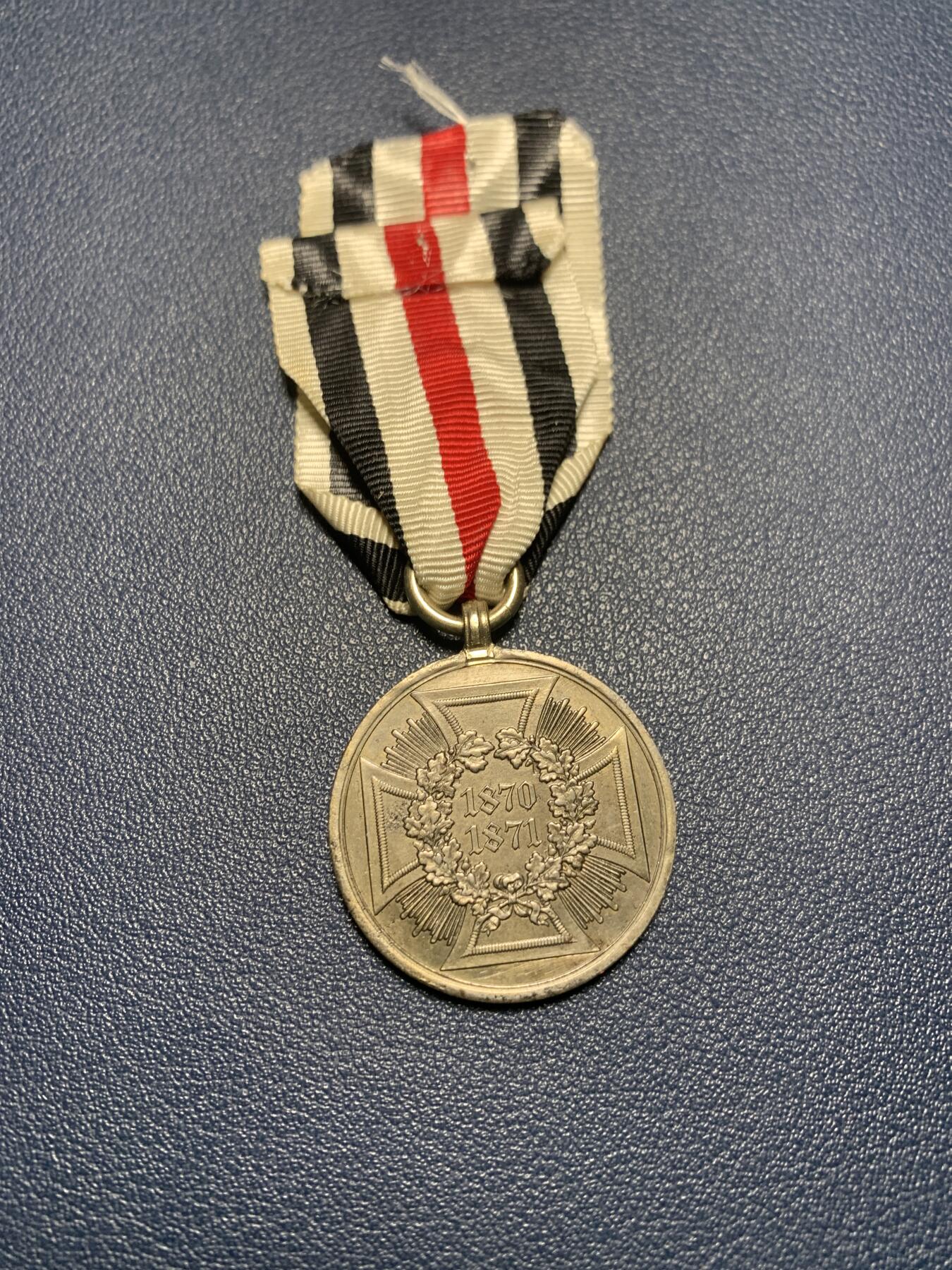 欢度清明，直接出价就行，这场不读秒到点直接结拍。 普鲁士王国普法战争奖章民事版，稀少