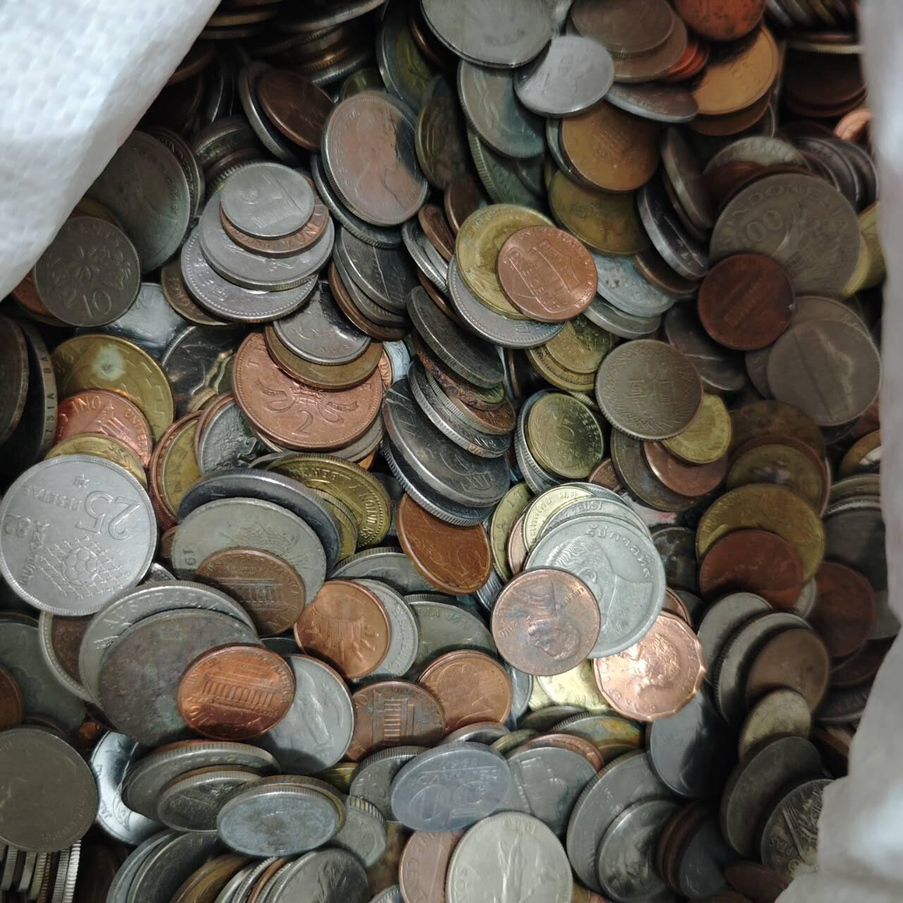 【淘币小摊】实时拍第八百八十一拍   小银币散币场    每周一统一发货 500克外国硬币随机抓一斤装