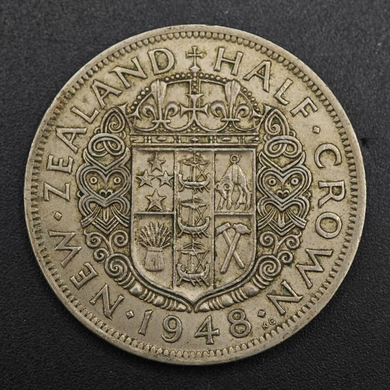 【淘币小摊】实时拍第八百八十一拍   小银币散币场    每周一统一发货 新西兰1948年乔治六世半克朗镍币