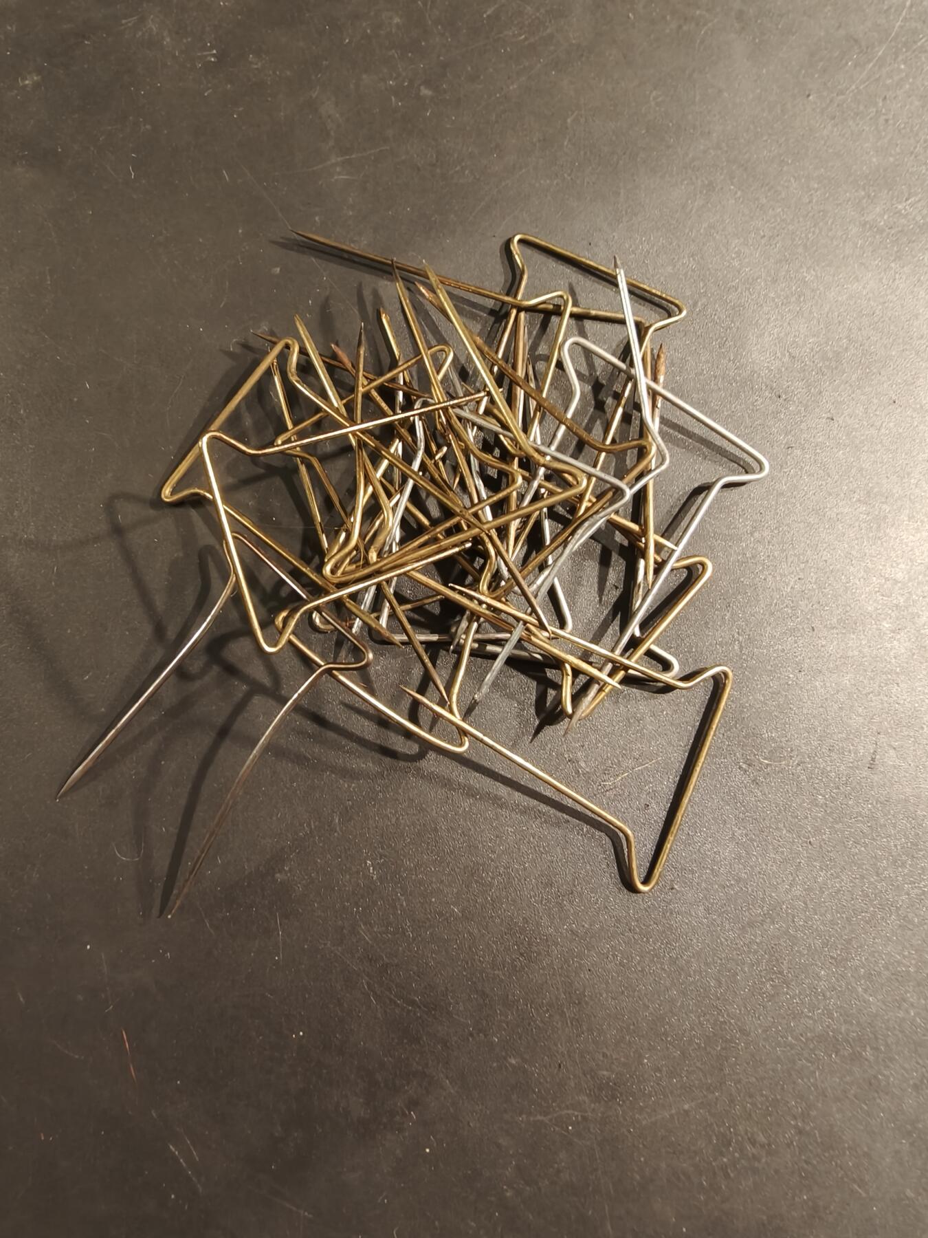 老王徽章第188期 法国比利时针插一组20枚