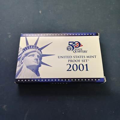 【全场包邮】纯粹捡漏拍515场 - 美国2001年官方封装精制套币（流通币一盒+州币一盒）-盒证全