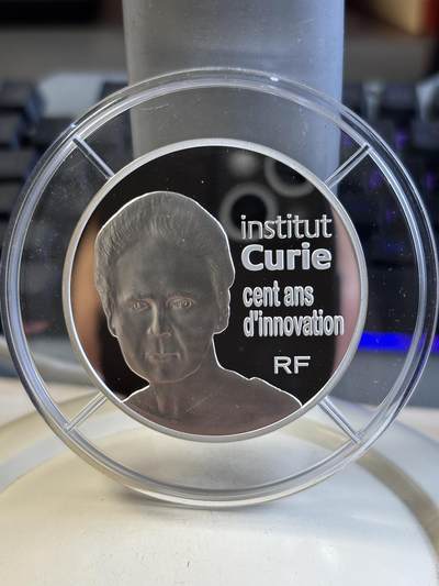 第195期拍卖 - 法国2009年居里夫人研究所100周年5盎司加厚银币，950银，163.8克，发行500枚