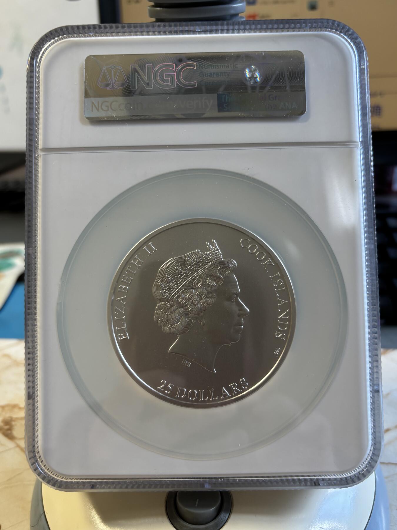 第195期拍卖 库克2021年七大山峰厄尔布鲁士峰5盎司银币NGC-MS70首，999银，发行777枚