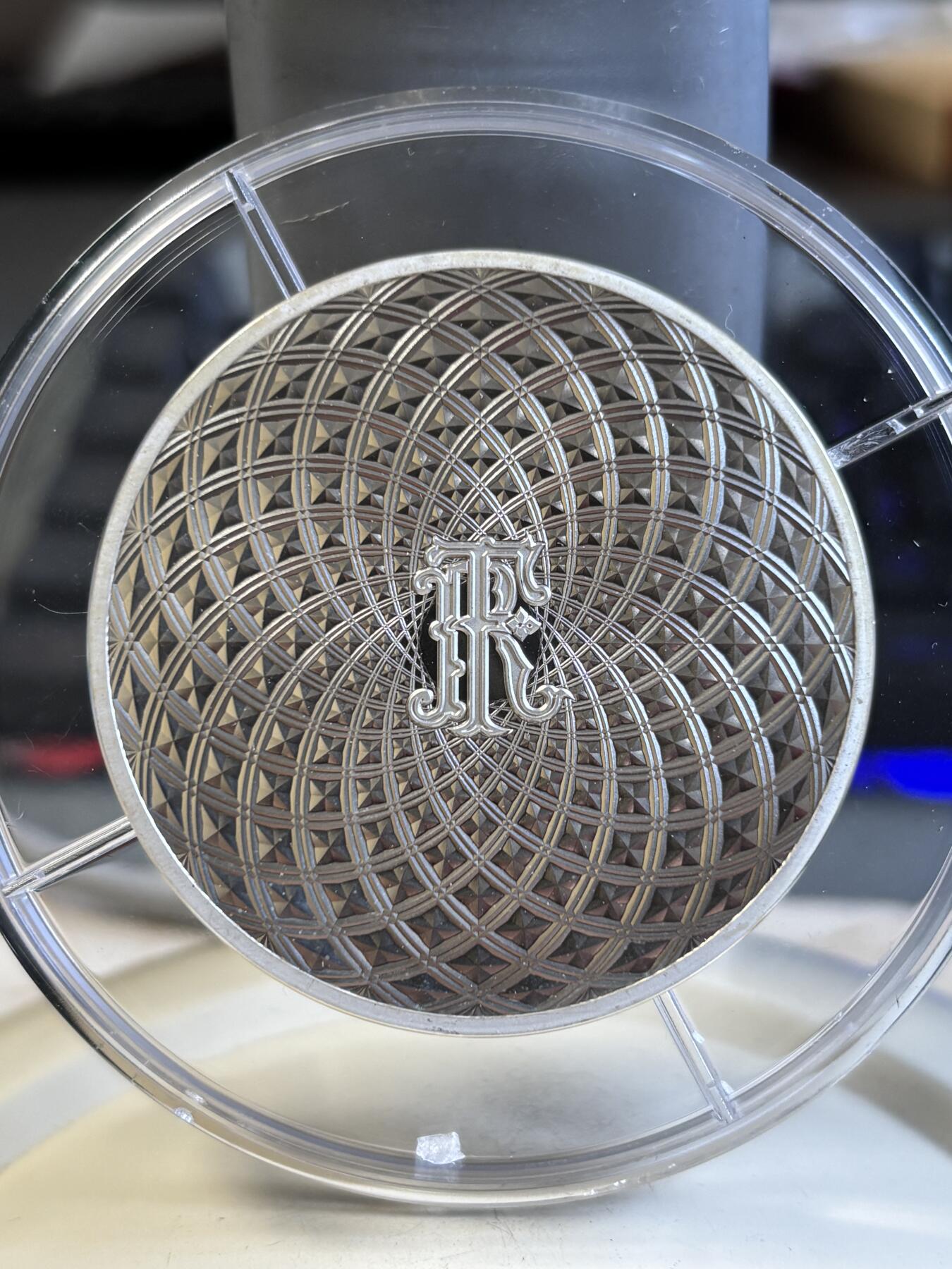 第195期拍卖 法国2014年法兰西魁宝系列1巴卡拉水晶5盎司银币，950银，163.8克，发行500枚