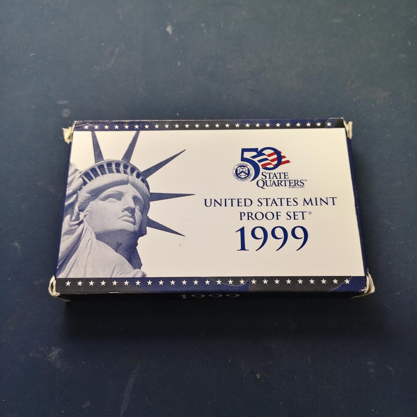 【全场包邮】纯粹捡漏拍515场 美国1999年官方封装精制套币（流通币一盒+州币一盒）-盒证全