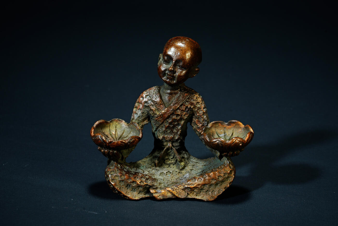 上海都达杂项专场五十八【全场包邮】  尼泊尔铜佛香插造像93-34