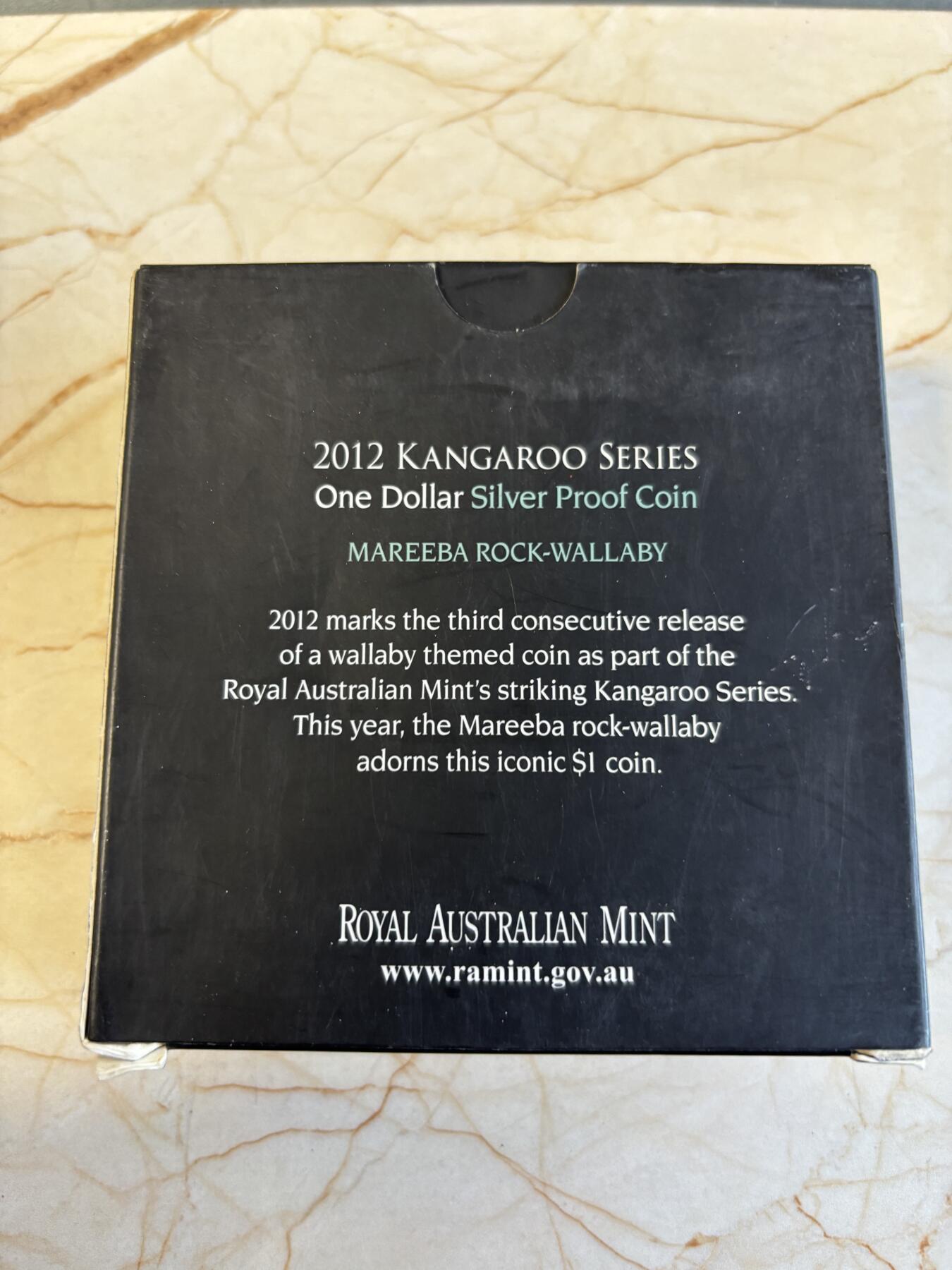 第195期拍卖 澳大利亚2012年澳洲袋鼠系列精制1盎司纪念银币，999银，发行20000枚