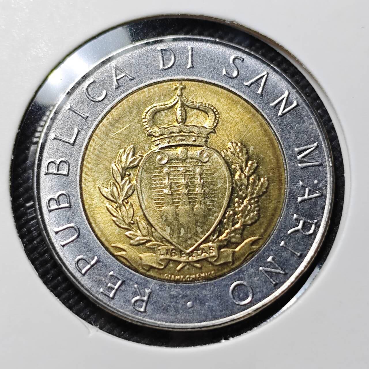 KK钱币收藏小铺   套币专场 2月预留时间 周末发货   圣马力诺500里拉双色币 好品