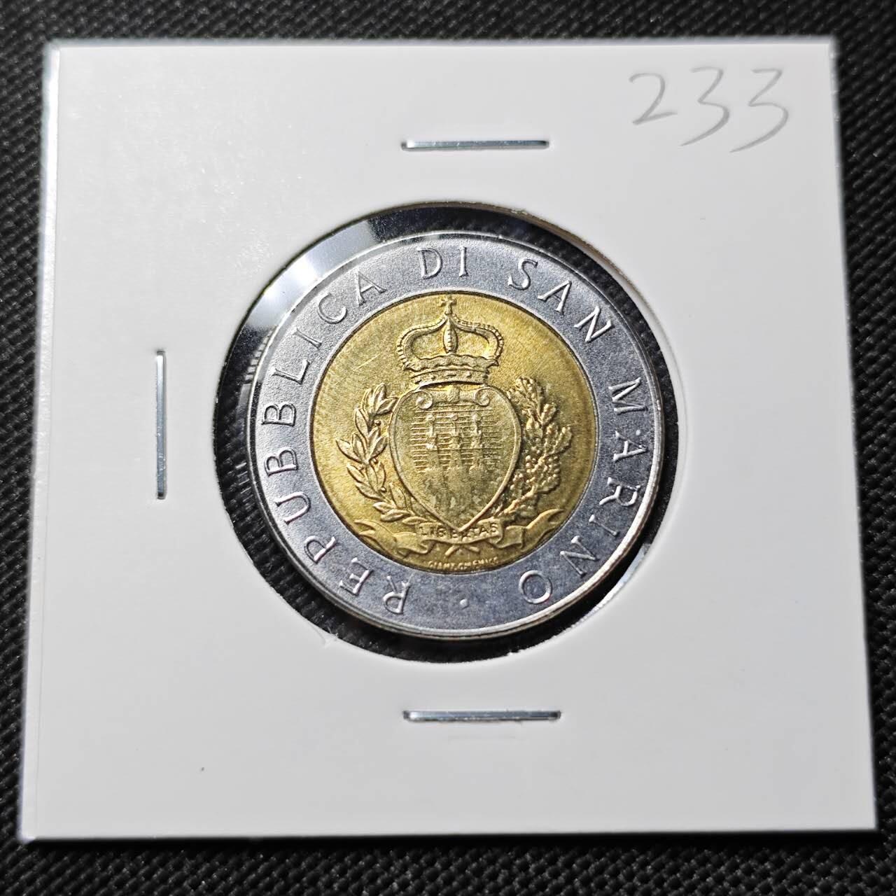 KK钱币收藏小铺   套币专场 2月预留时间 周末发货   圣马力诺500里拉双色币 好品