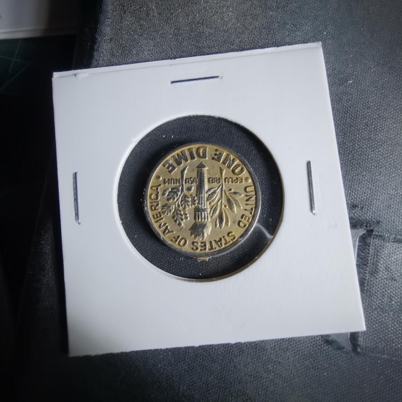 沼泽如烟--第1033场 纪念章