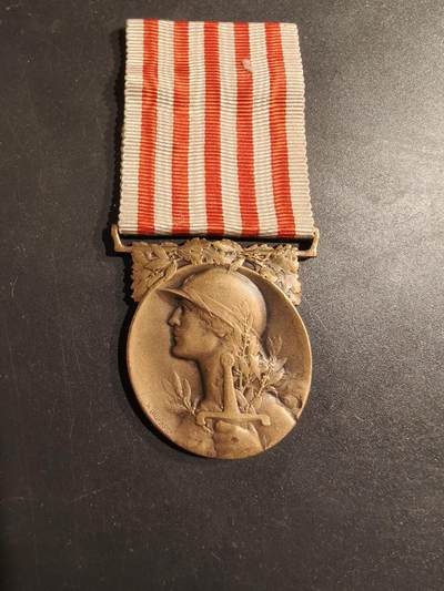 老王徽章第188期 - 法国一战纪念章