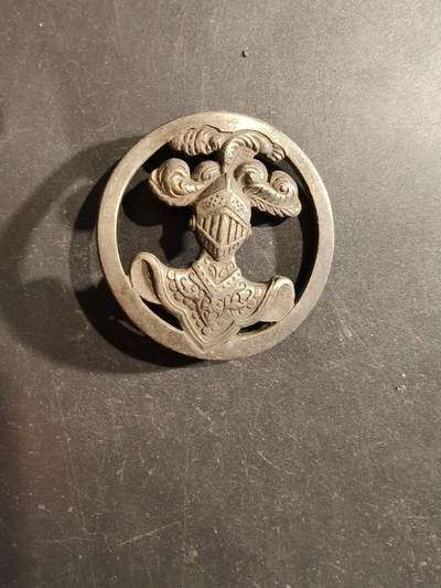 老王徽章第188期 - 法国装甲兵银色贝雷帽徽