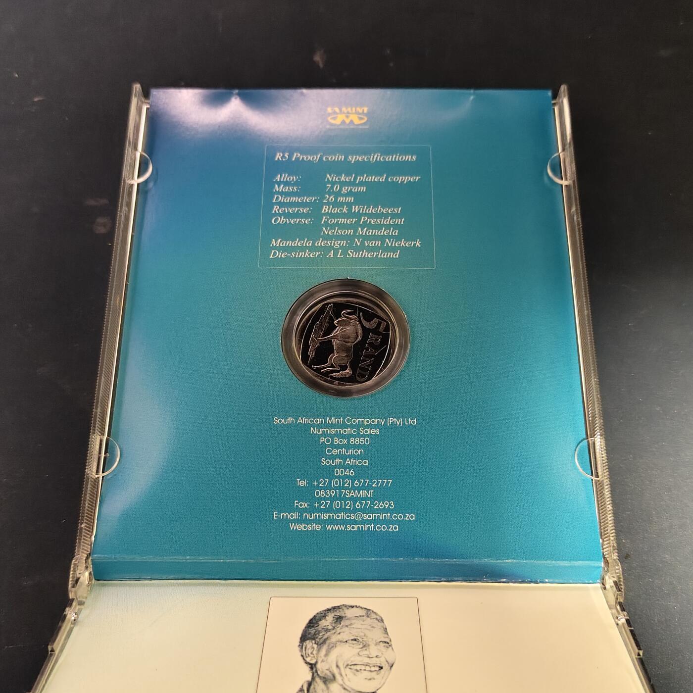 【全场包邮】纯粹捡漏拍515场 【收藏级】南非2000年5兰特官方封装纳尔逊·曼德拉精制纪念币-盒证全（书价150美元）