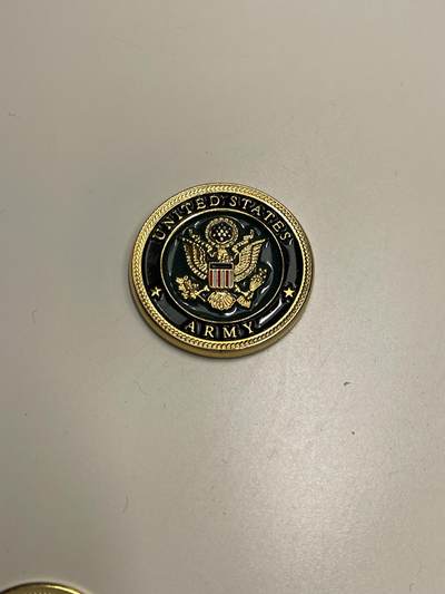 新时代收藏快速小拍 拍卖本周一线所得新货 欢迎关注 - 美国陆军打火机贴章