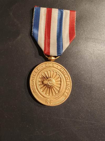 老王徽章第188期 - 法国金级铁路服务奖章    1947年实发