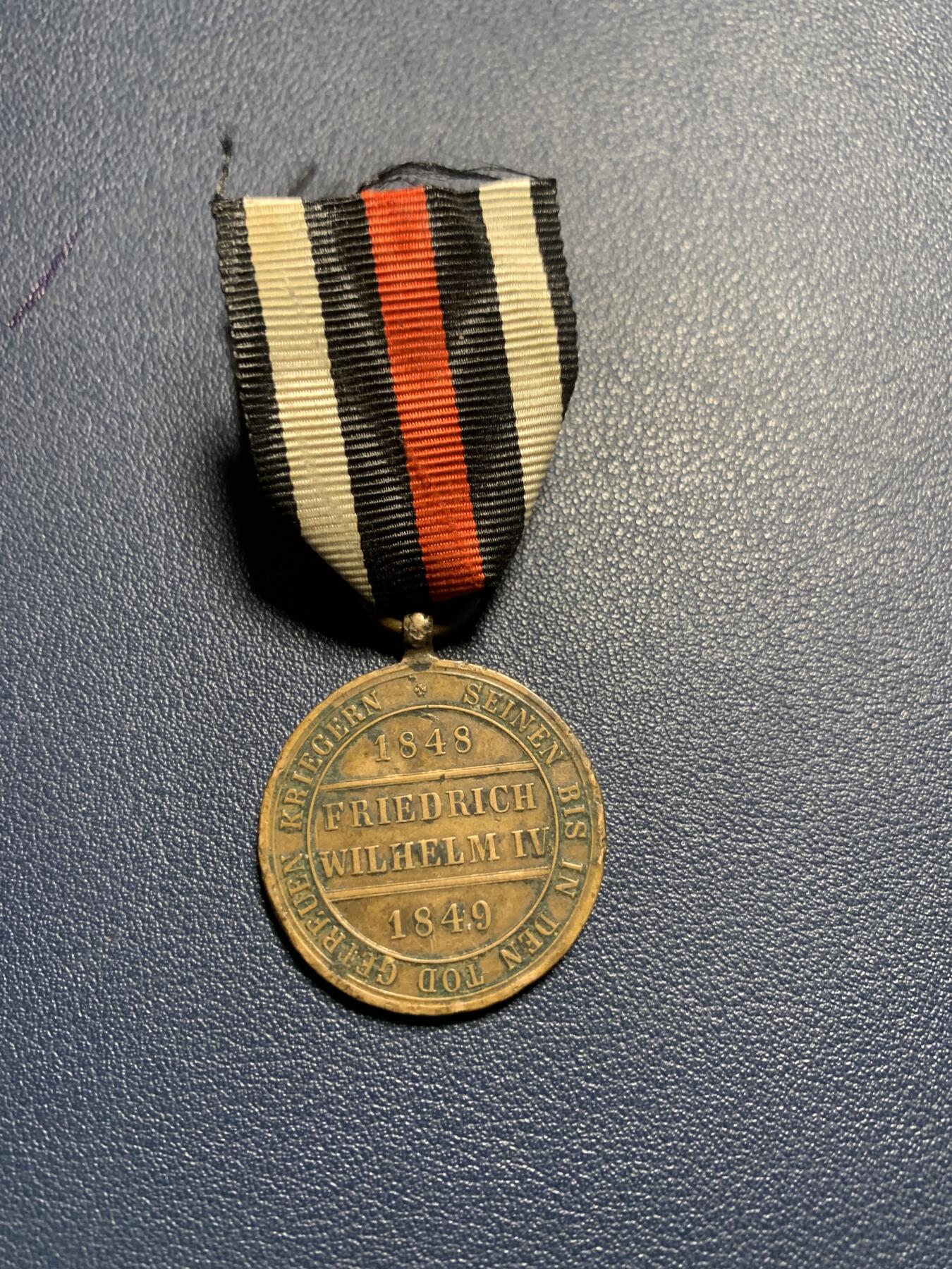 欢度清明，直接出价就行，这场不读秒到点直接结拍。