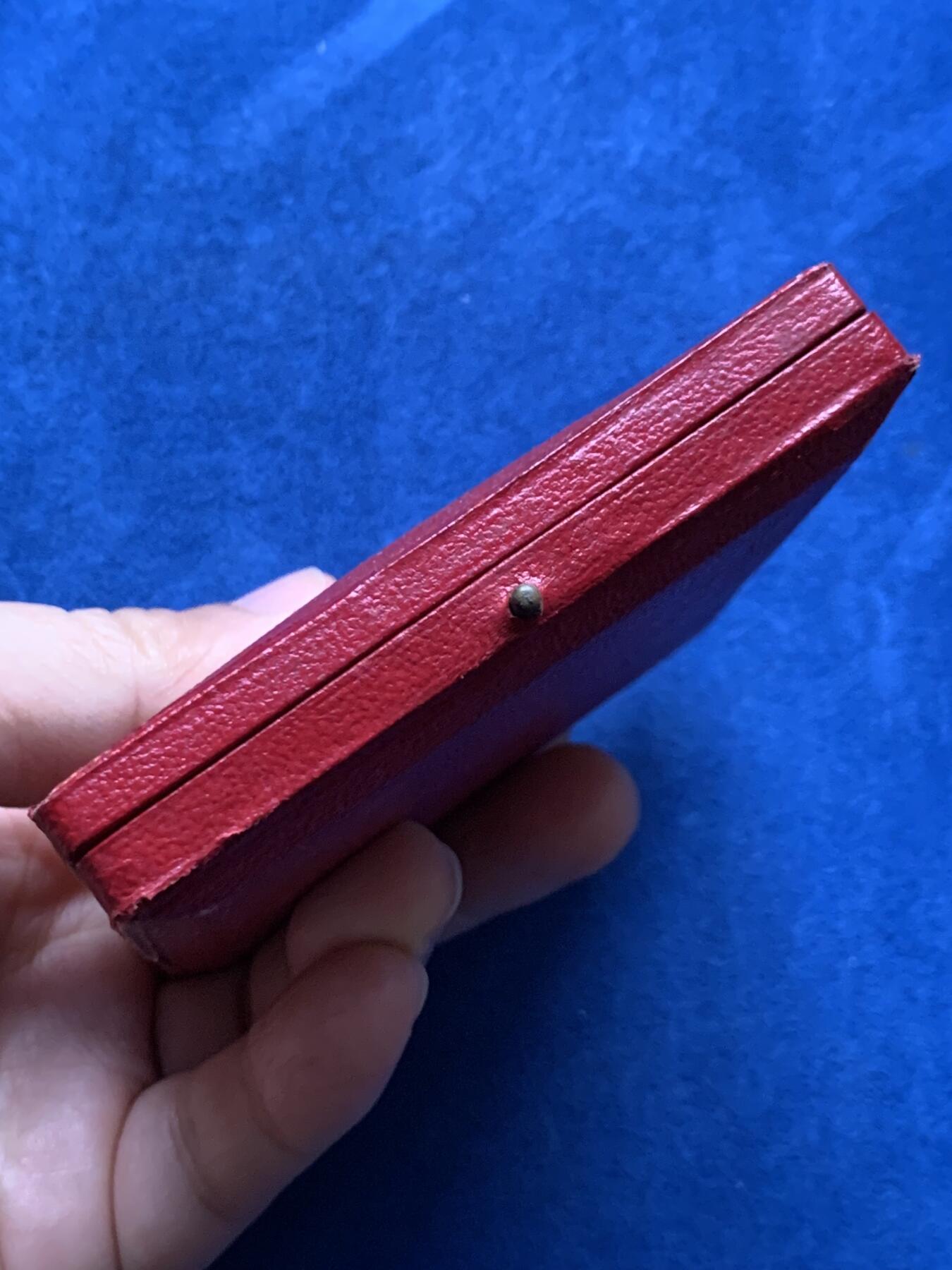 《竞宝斋》第473场 周日，周一 2场连拍 （全场包邮）欢迎送拍 英国1897年维多利亚女王登基60周年纪念大铜章，71.9克，55.2mm，原盒品相不错