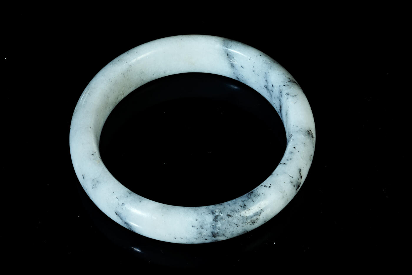 上海都达杂项专场五十八【全场包邮】  天然和田玉青花籽料贵妃手镯93-22