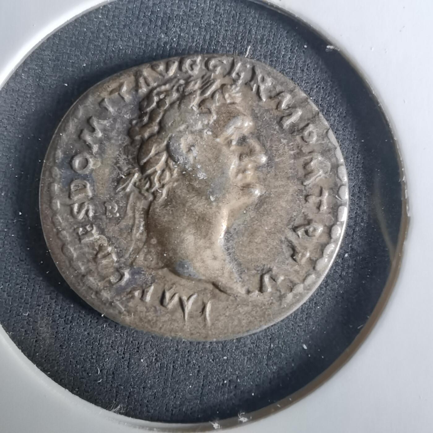 沼泽如烟--第1033场 币形纪念章