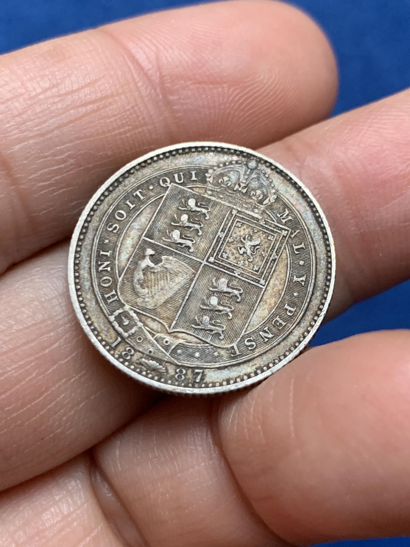 《竞宝斋》第473场 周日，周一 2场连拍 （全场包邮）欢迎送拍 英国1887年高冠维多利亚1先令银币