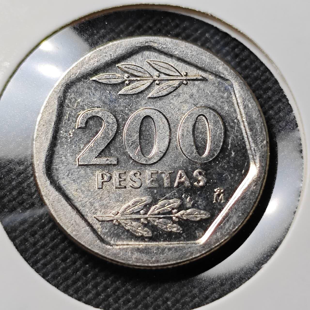 KK钱币收藏小铺   套币专场 2月预留时间 周末发货 1987西班牙200比塞塔 好品