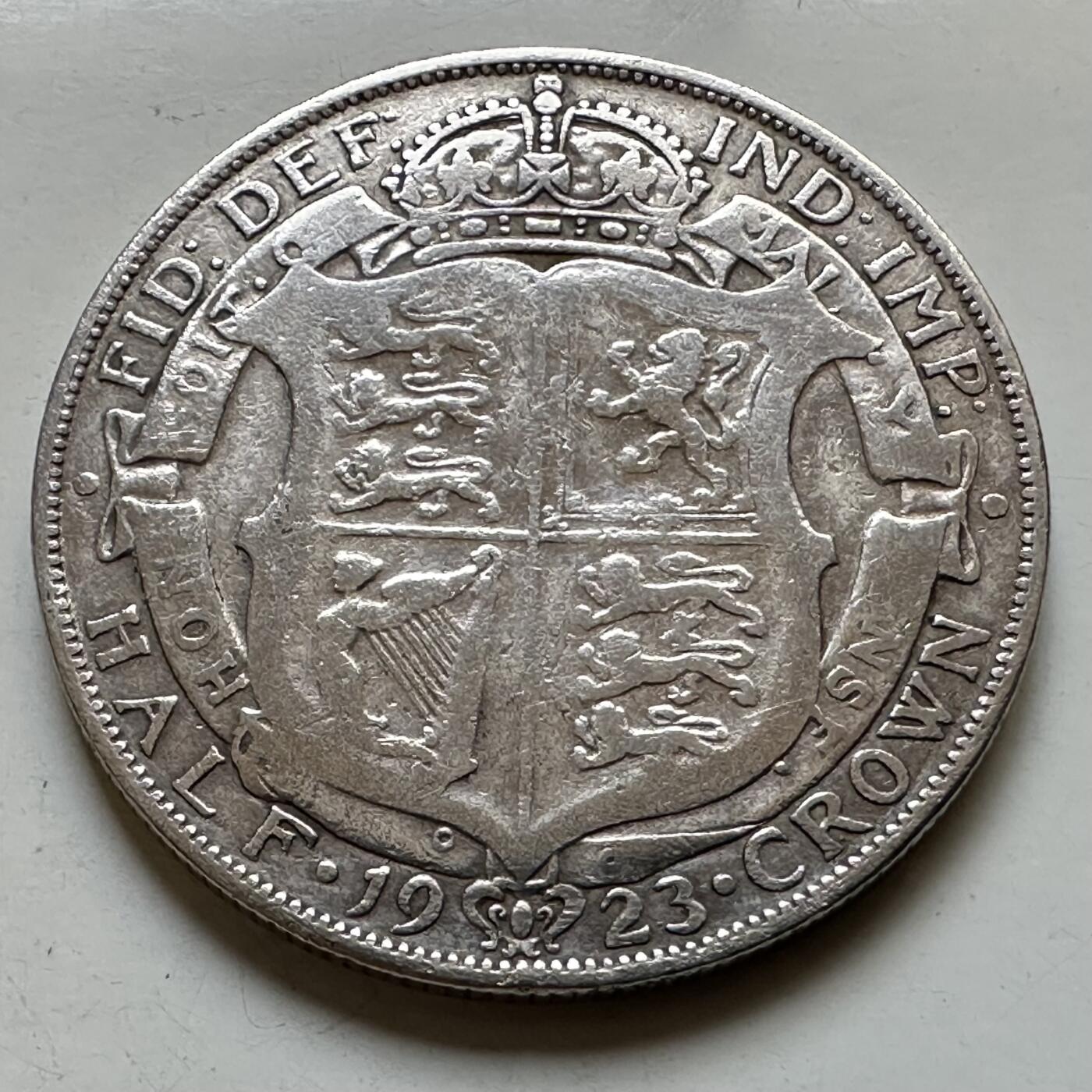 🌹外币初藏🌹🐯2026年第34场   每周二四六晚8️⃣点 接代拍 英国1923年乔治五世 半克朗银币 14.14g 32.3mm 50%银