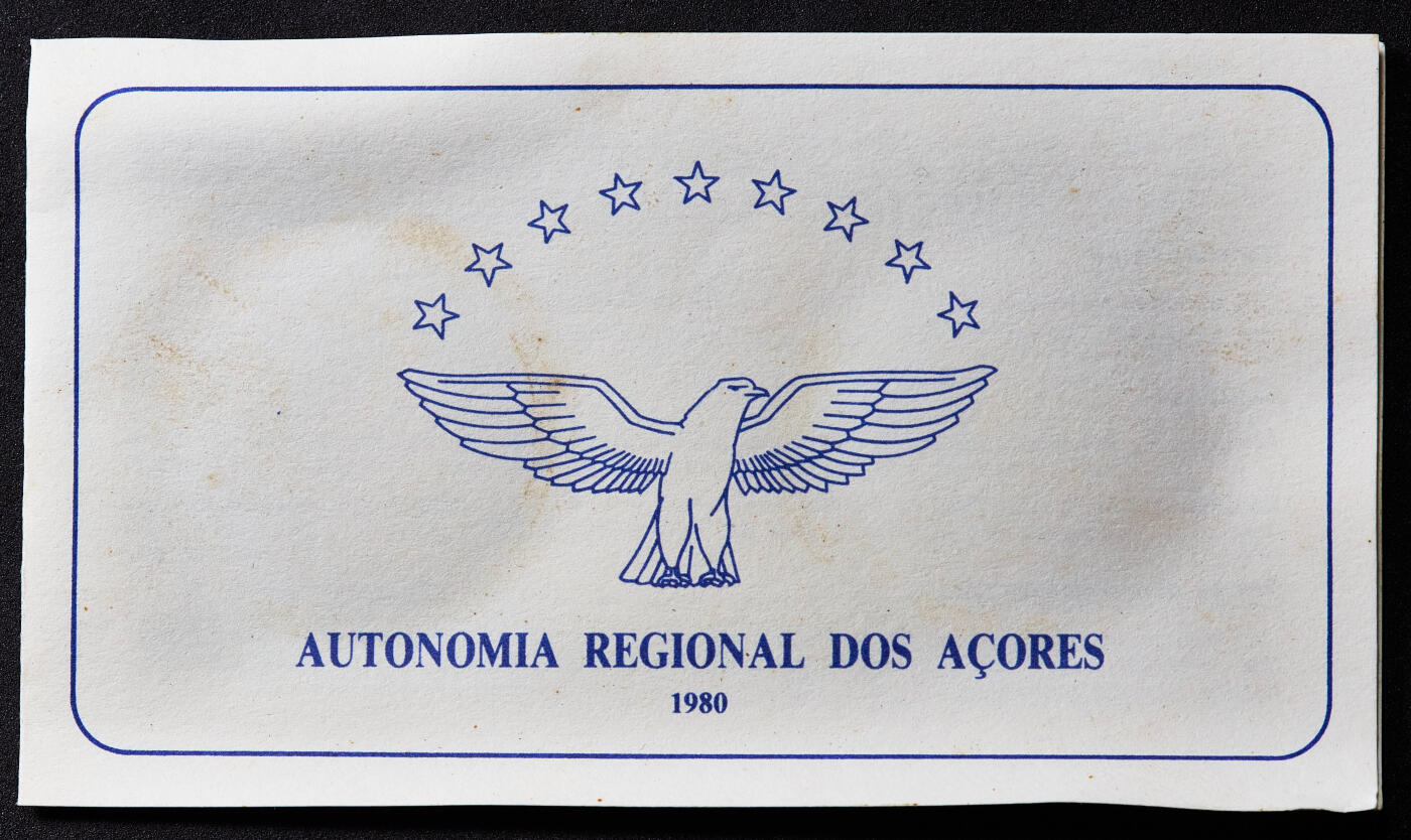 【俄甄集藏】2026年(050)04-01星期三 晚 19:30 全场包邮 葡萄牙1980年纪念亚述尔群岛自治区25、100埃斯库多精制银币2枚套，原盒证，重量：11克/16.5克，925银，发行量20000套，少见品种