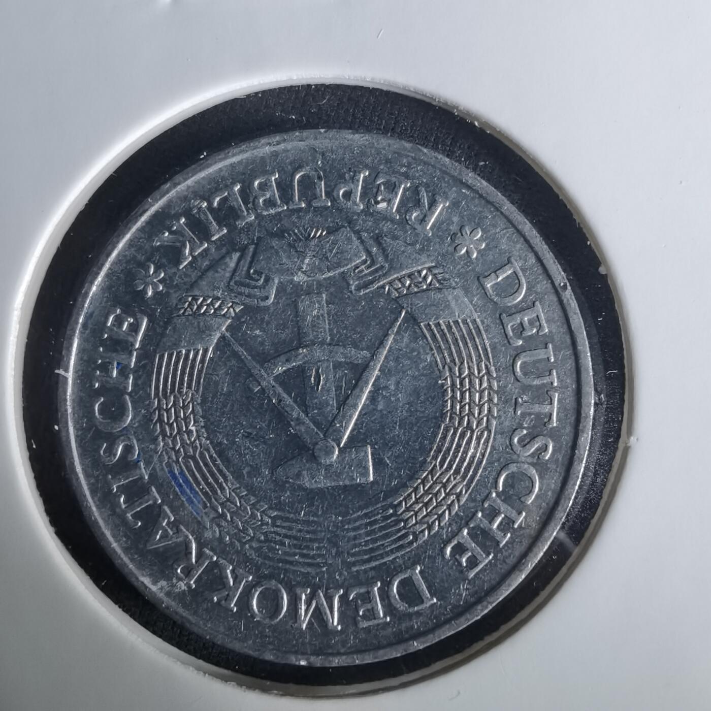 沼泽如烟--第1033场 东德1977年1芬尼