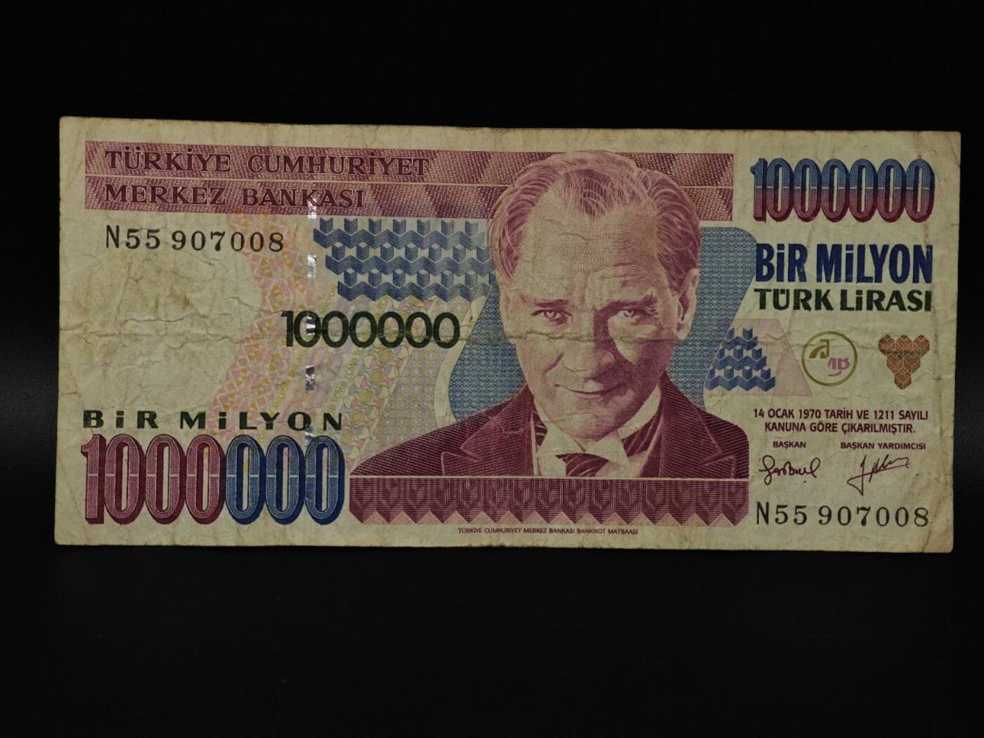  【淘币小摊】限时拍第八百八十四拍   纸币场    每周一统一发货 土耳其1000000里拉纸币【有折】