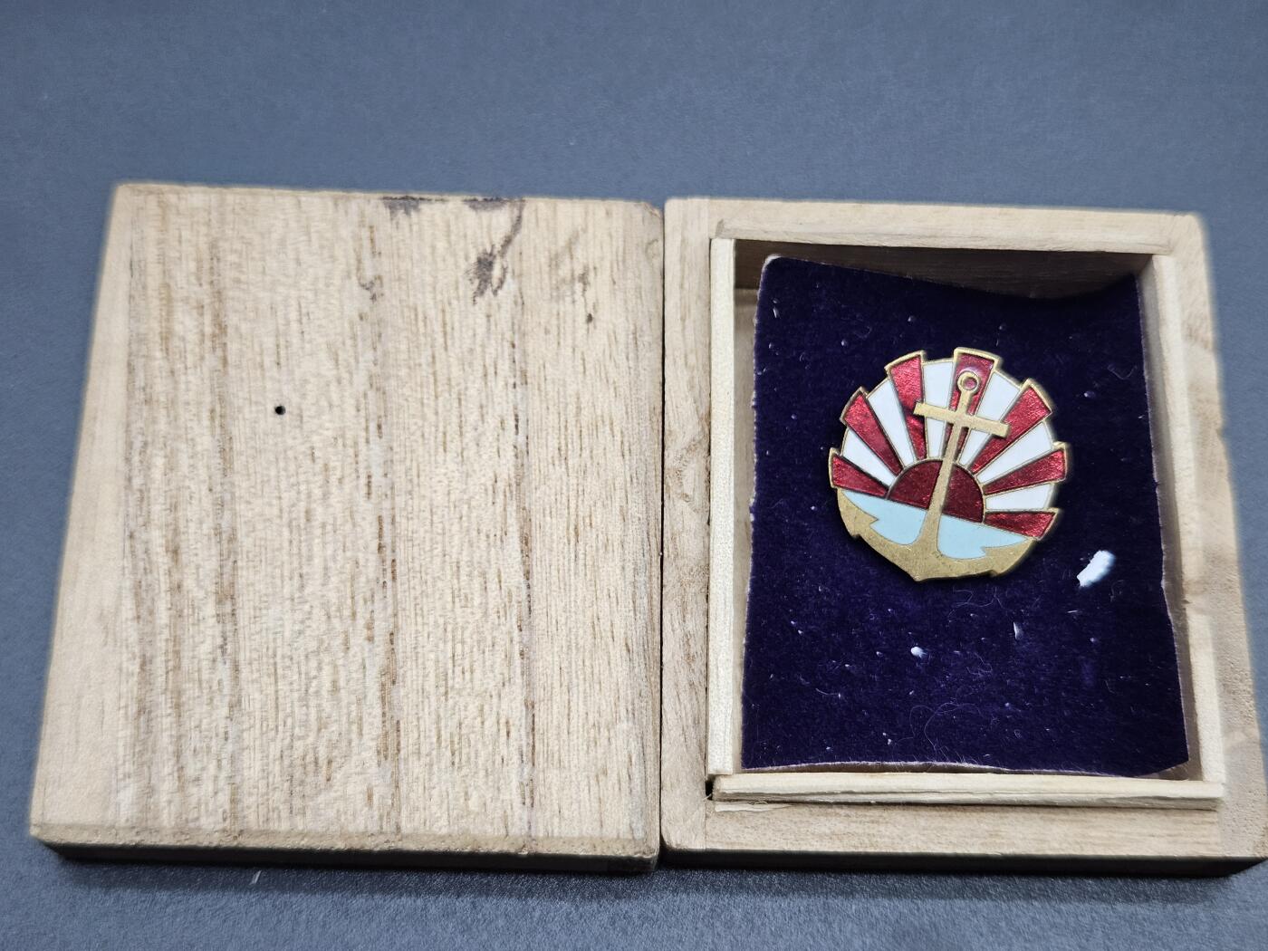 0元起拍勋章 第341期 咸鱼国勋章拍卖专场 3月25日（周三）下午6：00开始