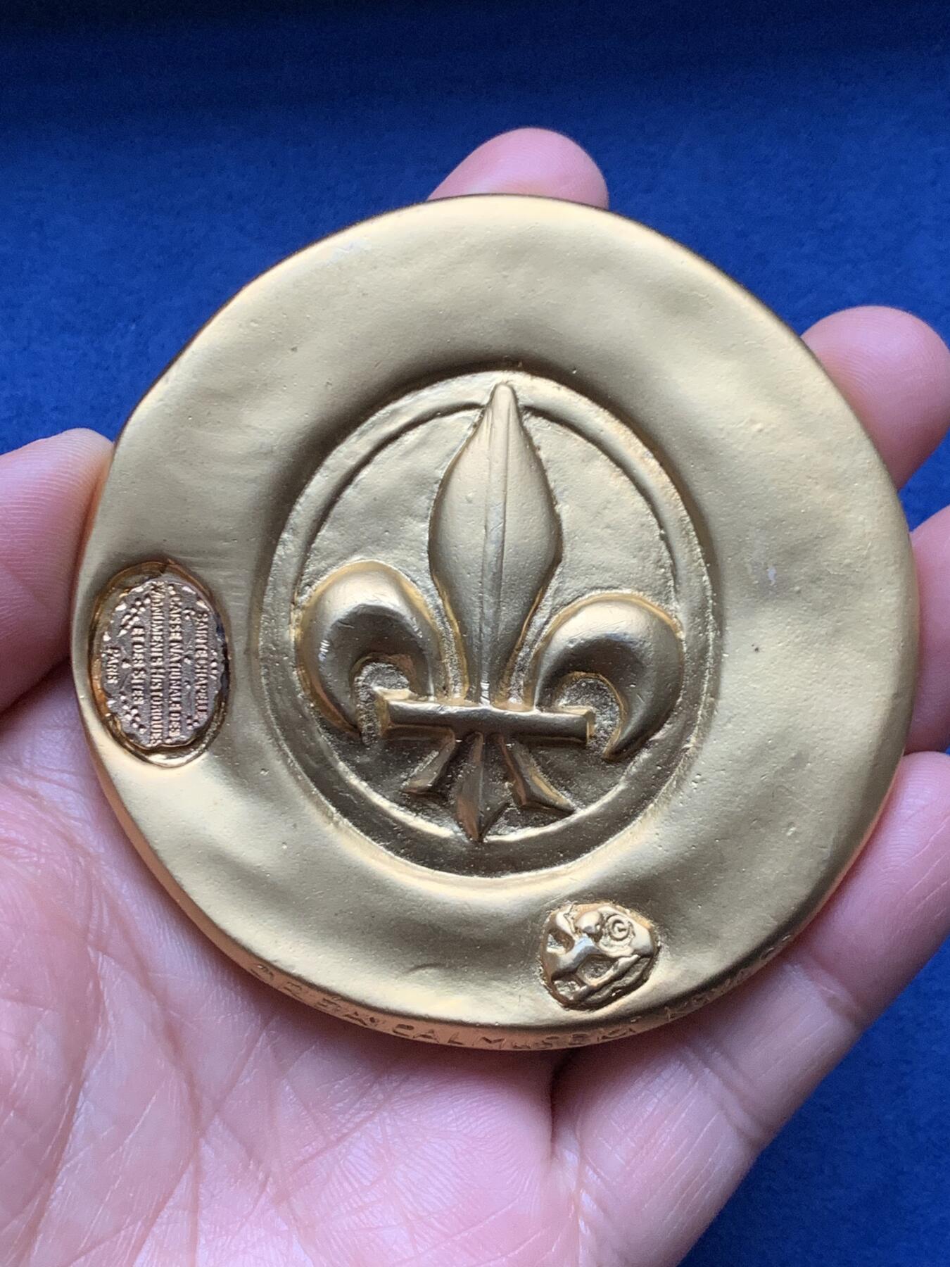 《竞宝斋》第473场 周日，周一 2场连拍 （全场包邮）欢迎送拍 法国巴黎造币厂 古钱币纪念镀金大铜章 173.3克 78.5mm